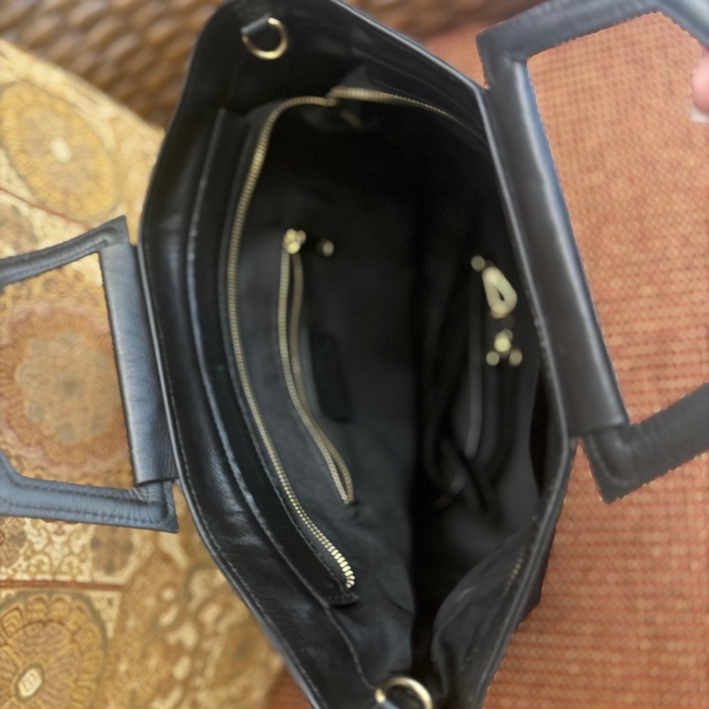 ANNA PAOLA, BLACK LEATHER BONNIE TOTE - Picture 2 of 9